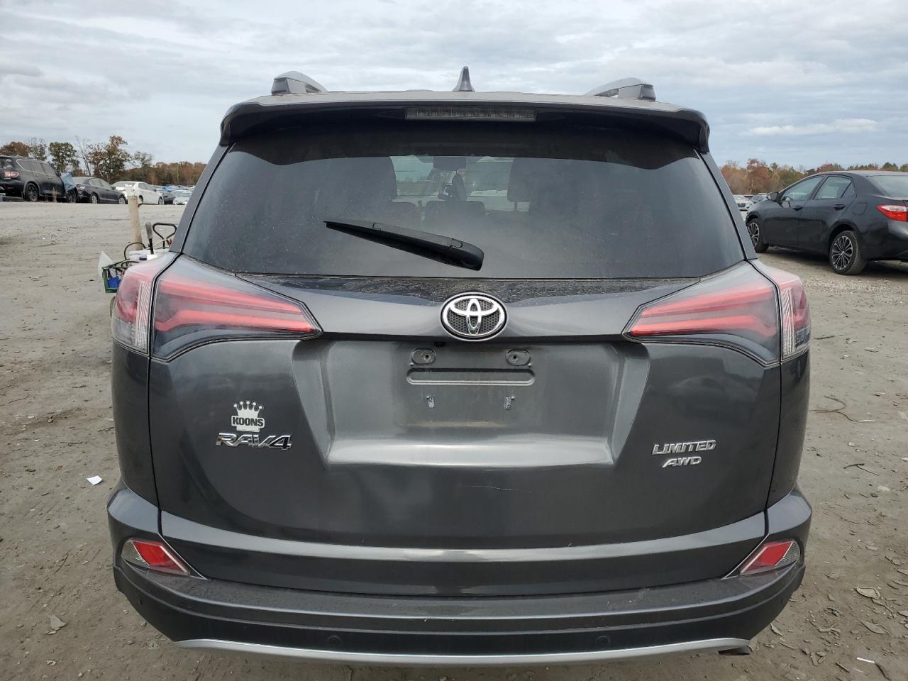 2016 Toyota RAV 4 - Image 6