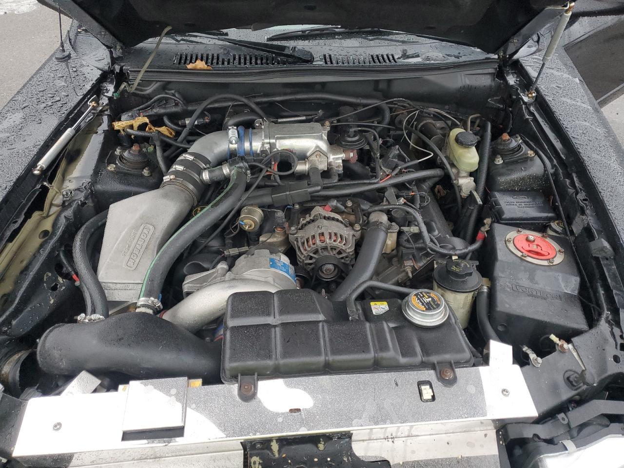 2001 Ford Mustang - Image 11
