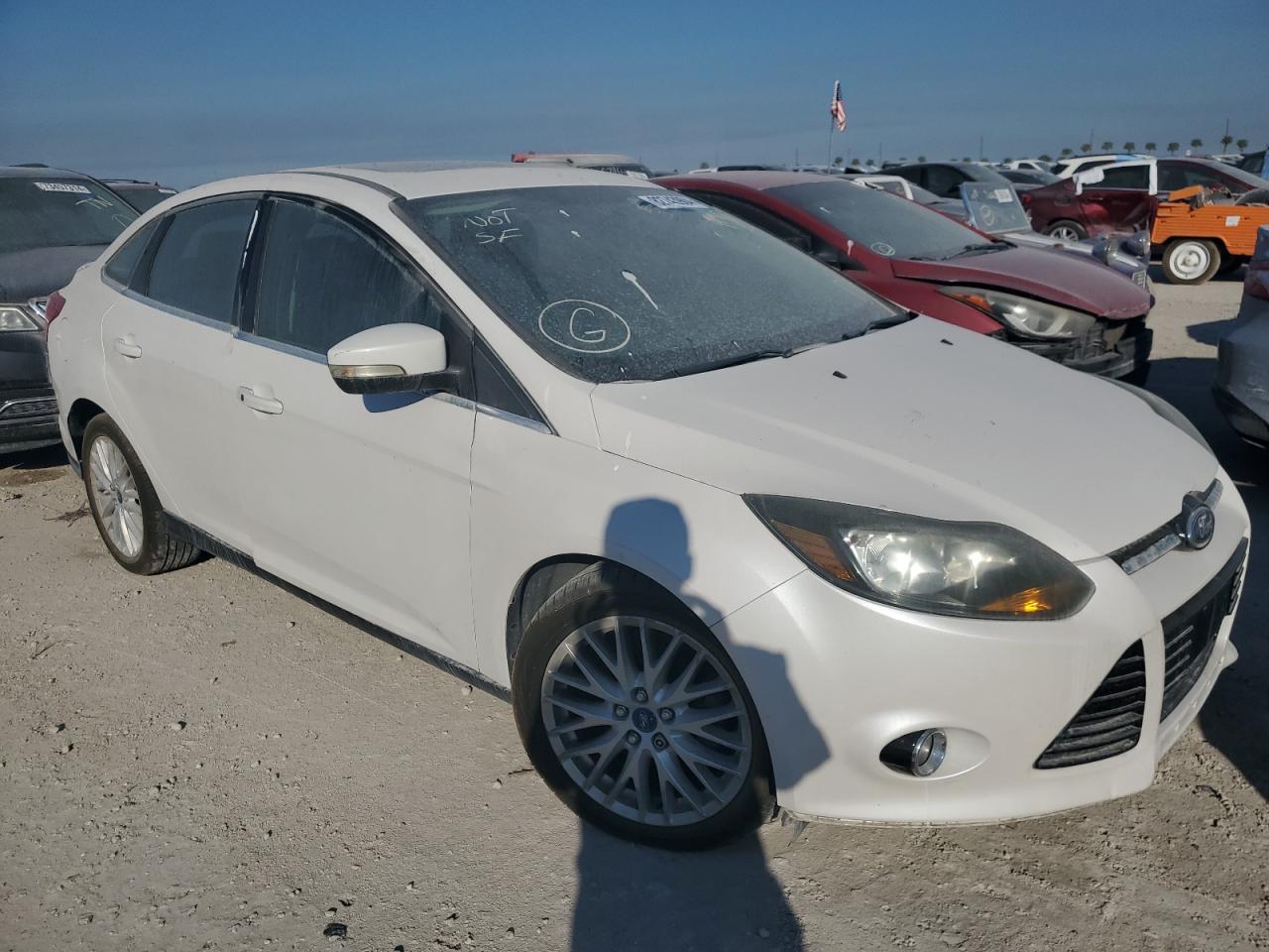 VIN 1FADP3J27DL195474 2013 FORD FOCUS no.4