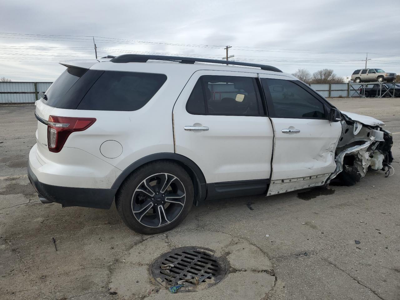 2014 Ford Explorer - Image 3