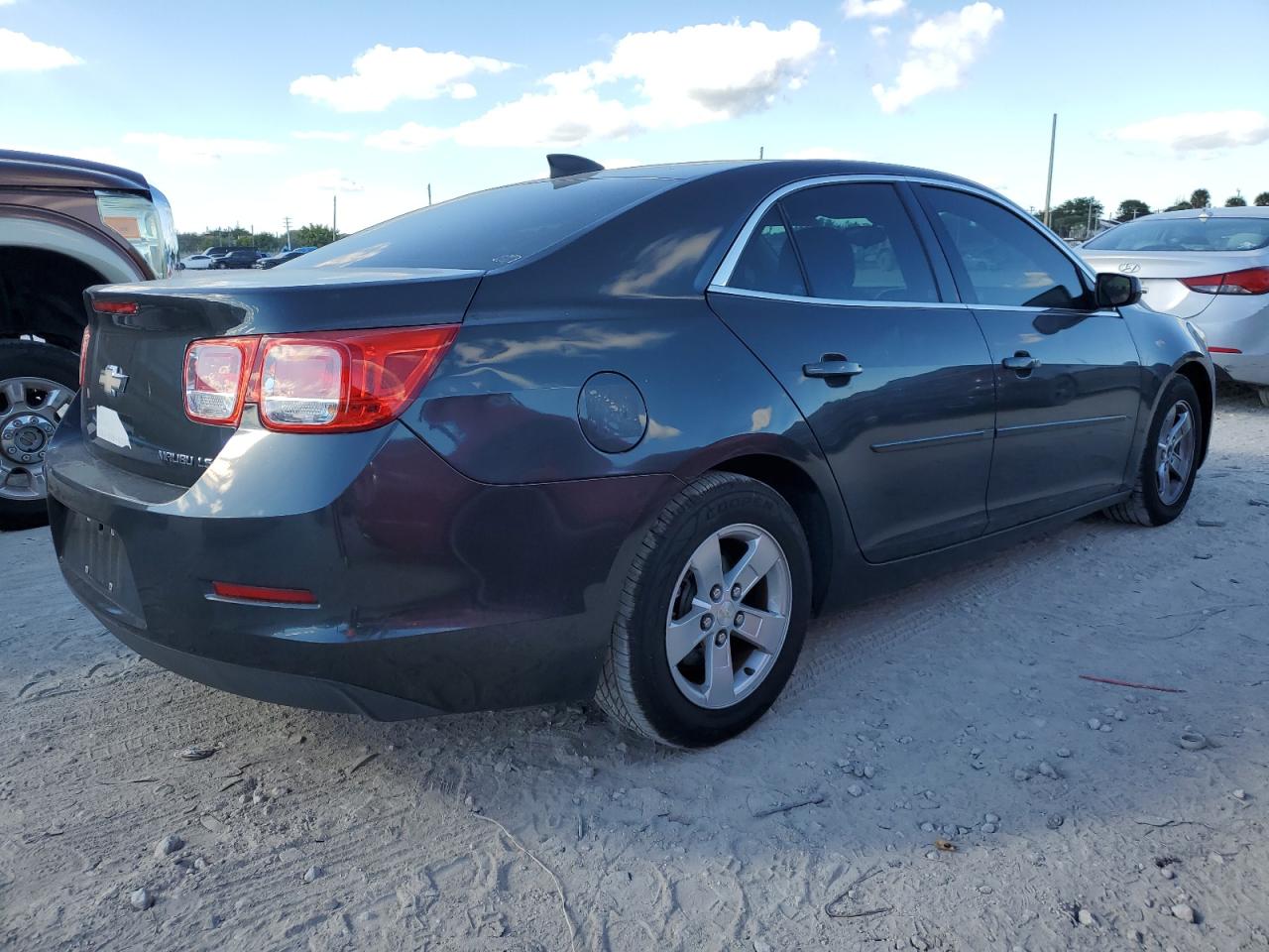 2015 Chevrolet Malibu - Image 3