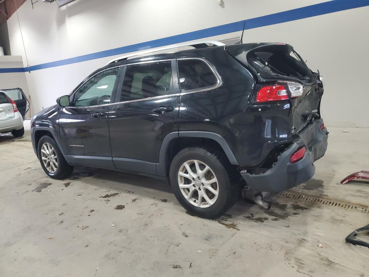 2017 Jeep Grand Cherokee - Image 2