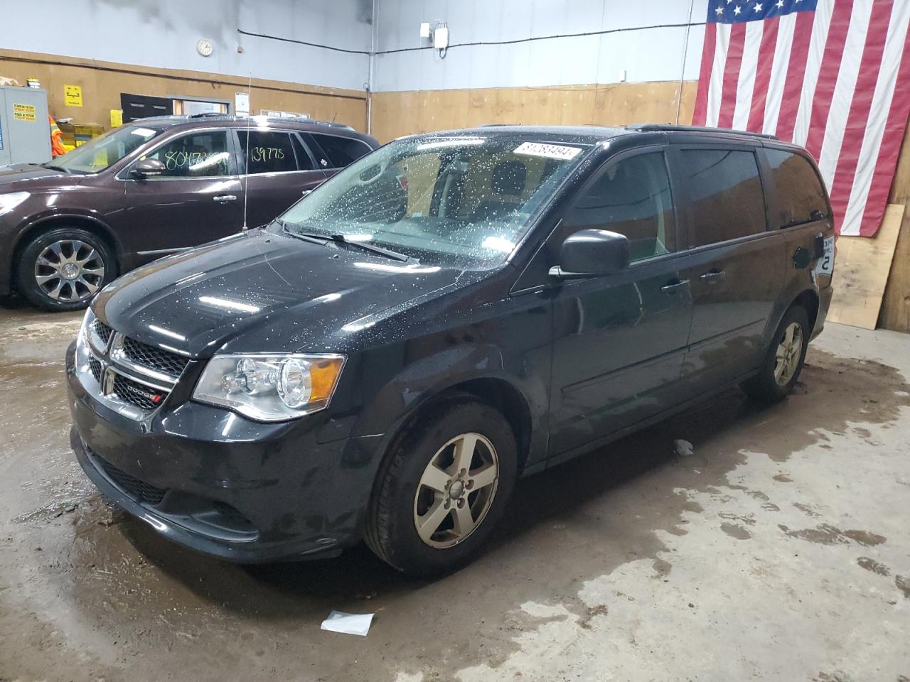 2013 Dodge Caravan - Image 1