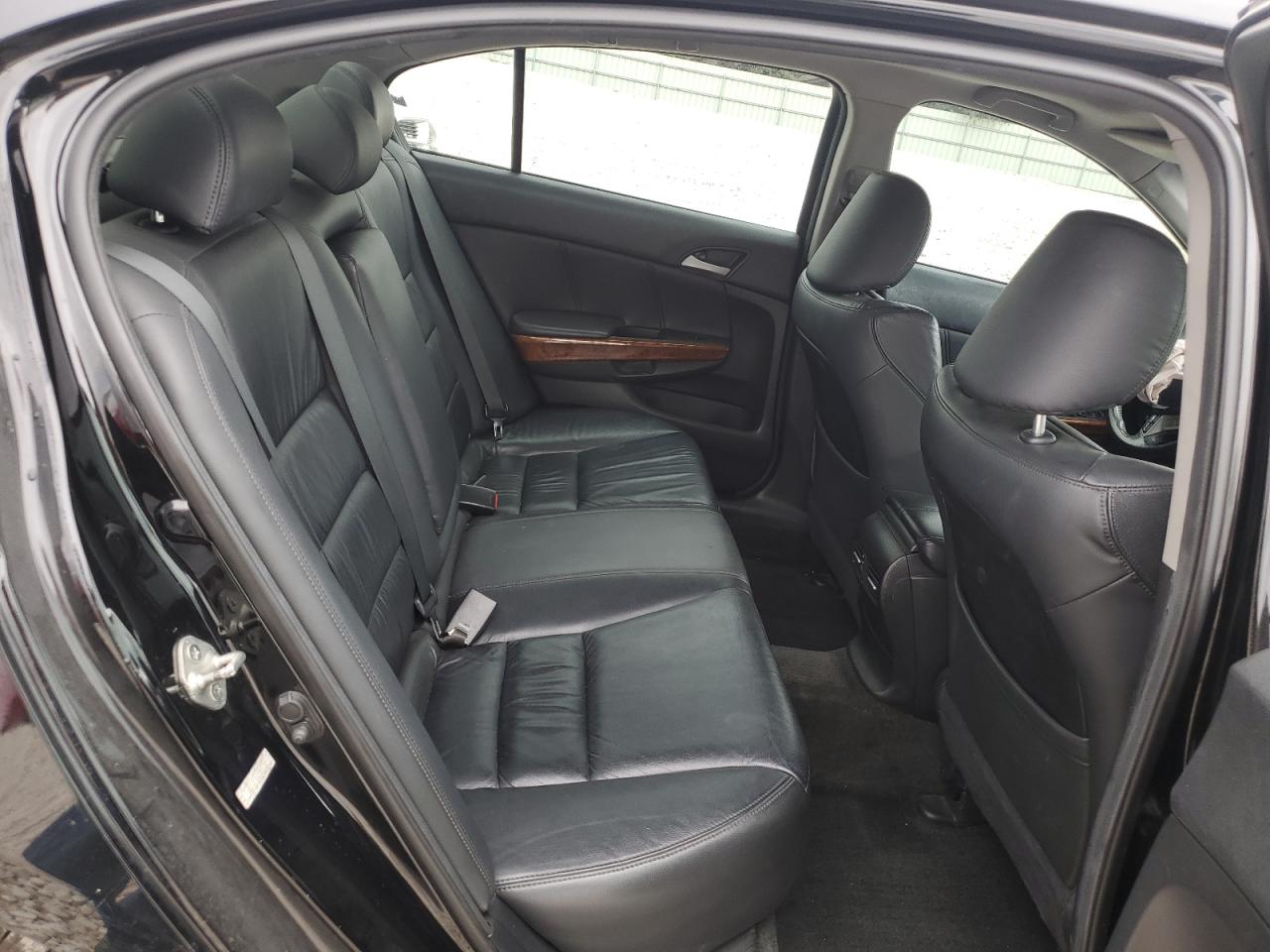 2012 Honda Accord - Image 10