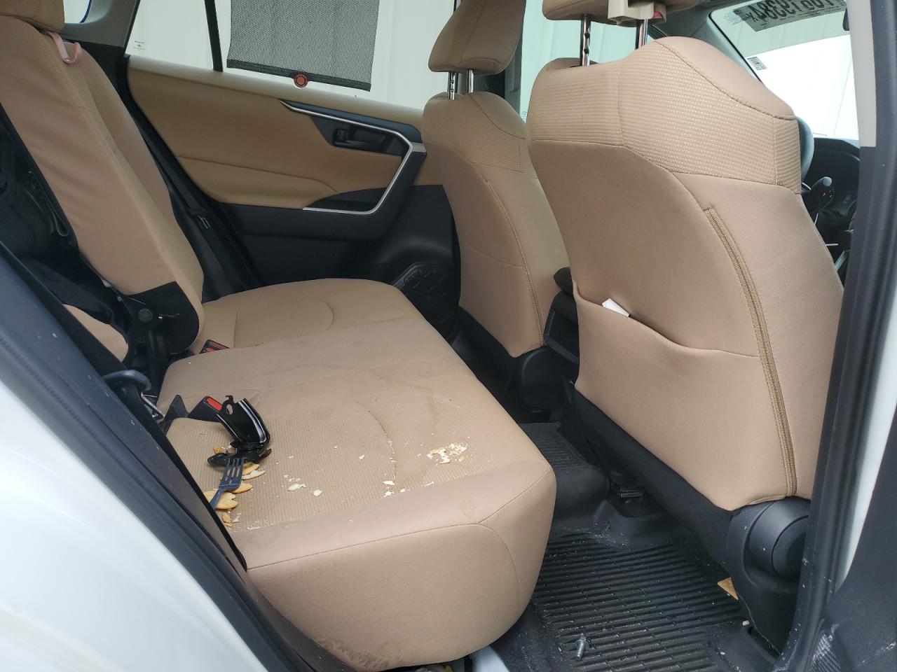 2020 Toyota RAV 4 - Image 10