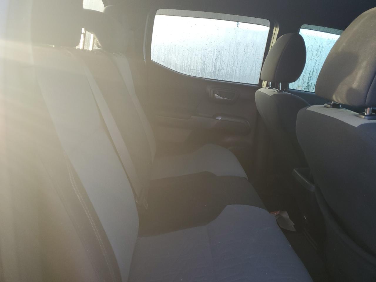 2020 Toyota Tacoma - Image 11