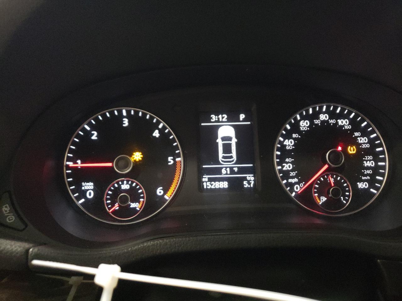 2014 Volkswagen Passat - Image 9