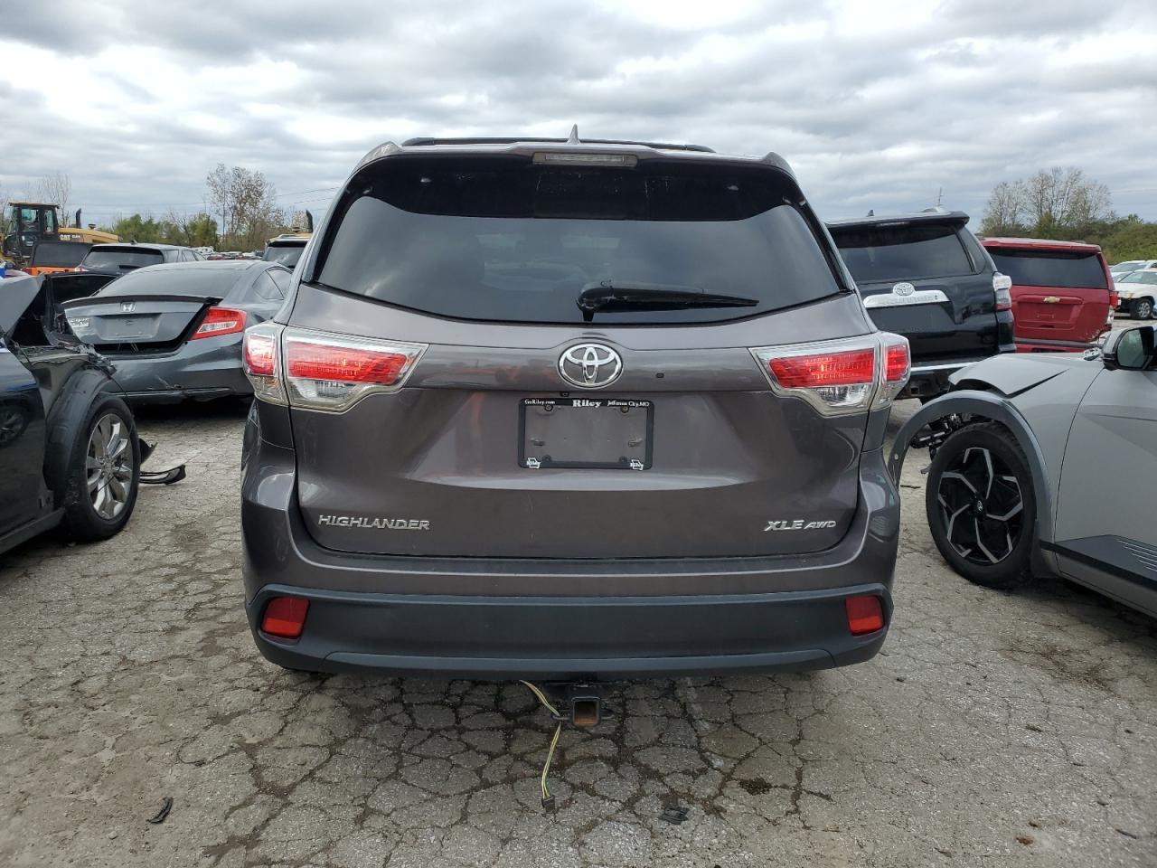 VIN 5TDJKRFH4FS118171 2015 TOYOTA HIGHLANDER no.6