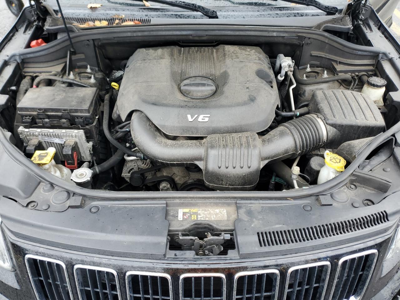 2015 Jeep Grand Cherokee - Image 14
