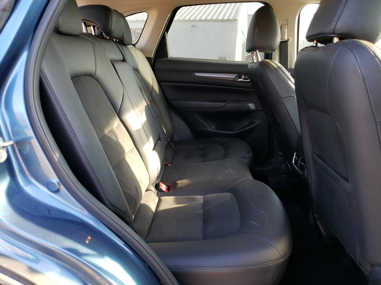 2017 Mazda CX-5 - Image 11