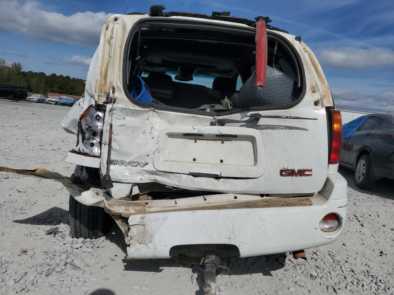 2003 GMC Envoy - Image 6