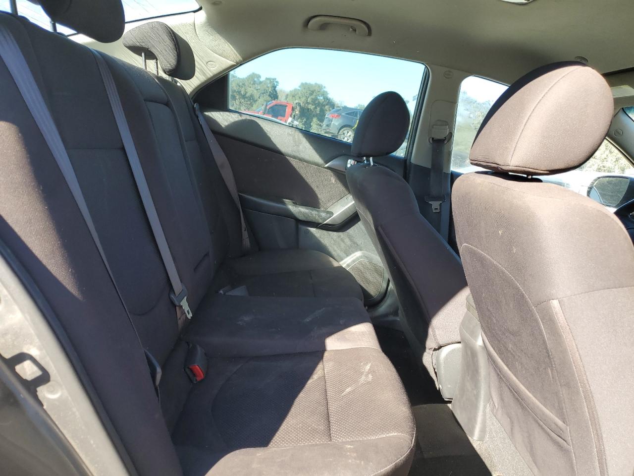 2013 Kia Forte - Image 10