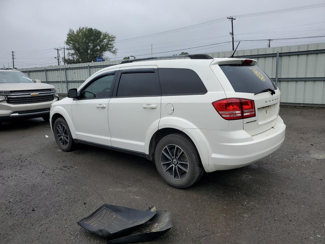 VIN 3C4PDCAB3JT276018 2018 DODGE JOURNEY no.2