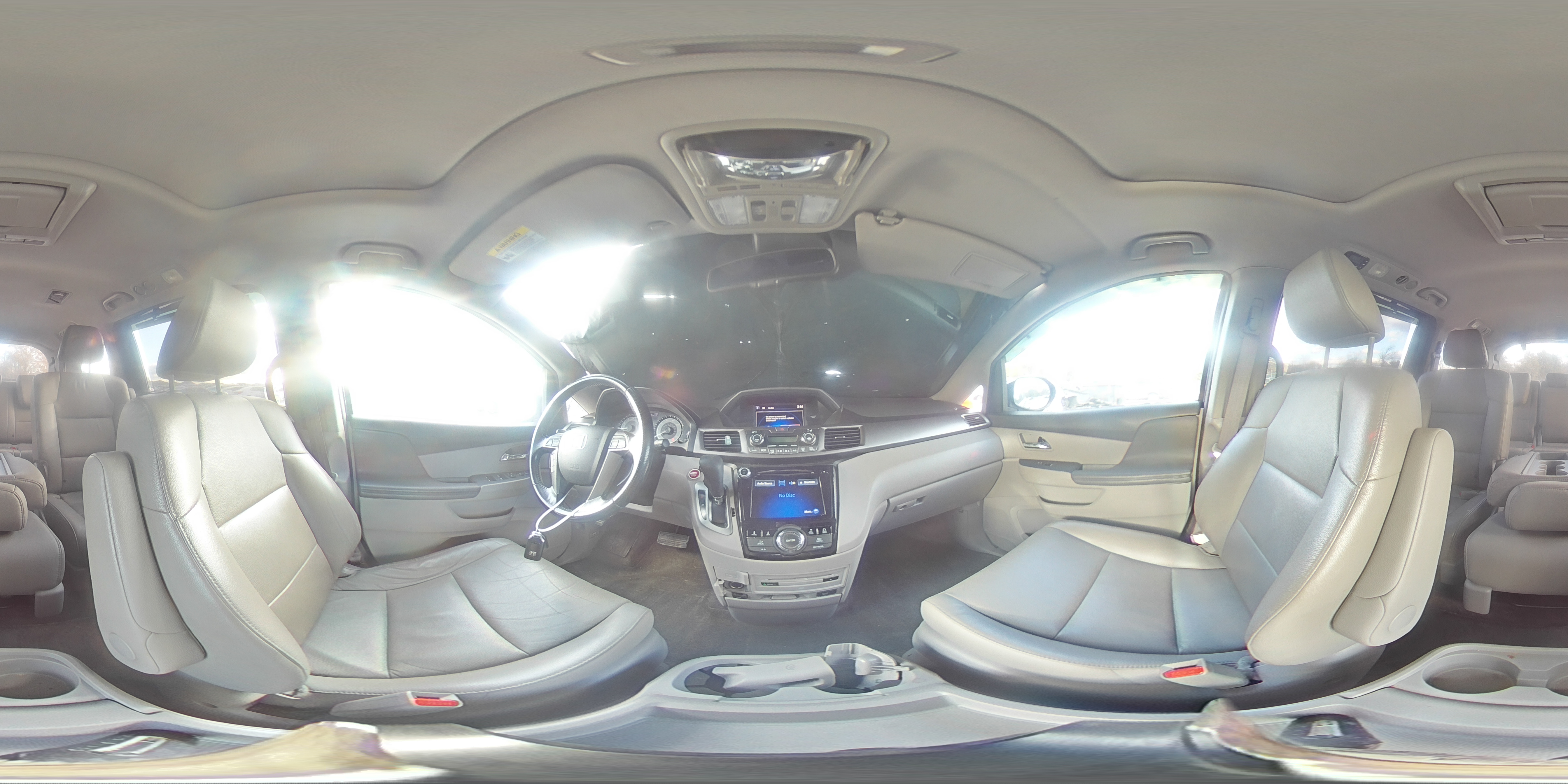 2015 Honda Odyssey - Image 14