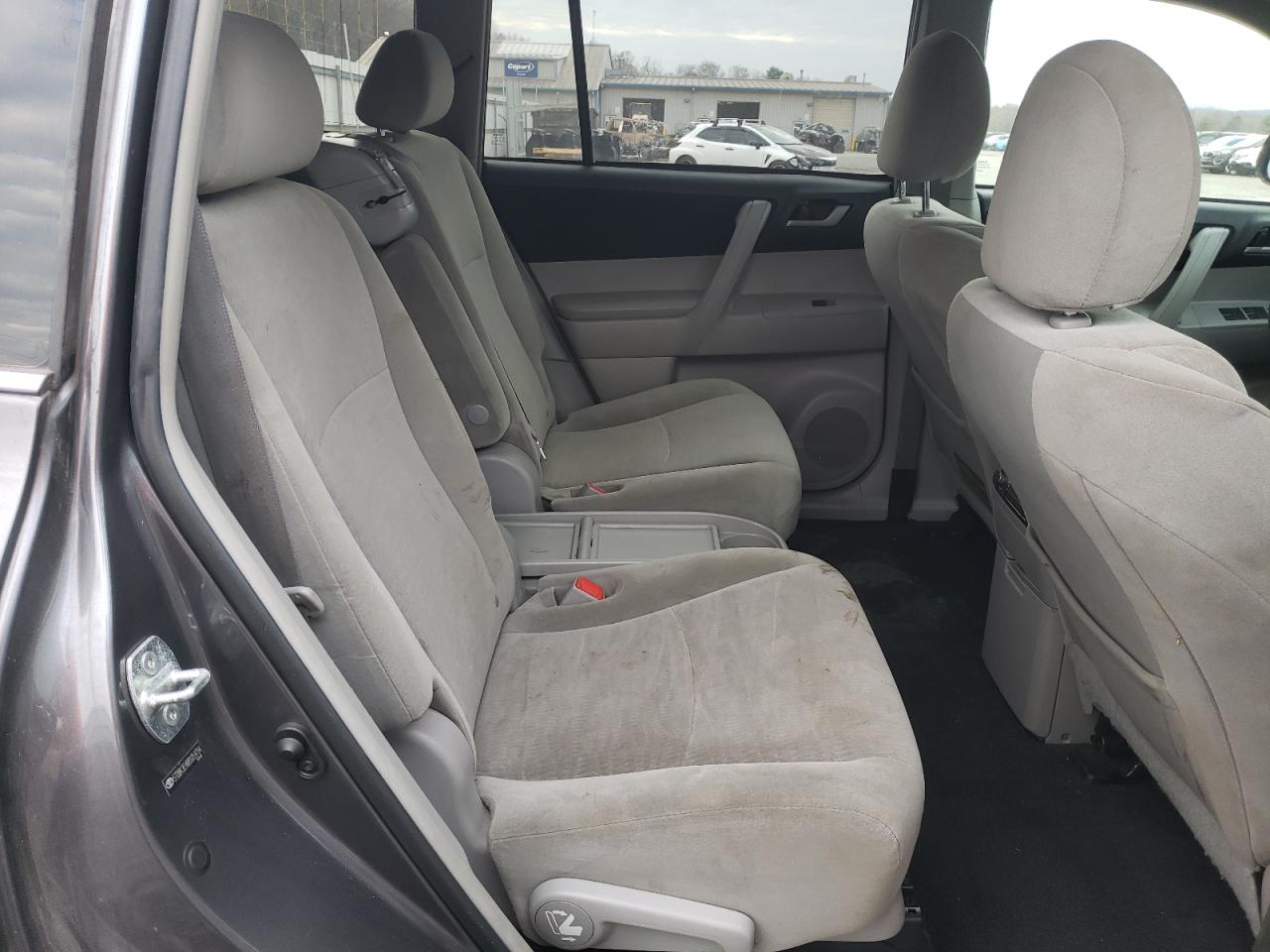 2011 Toyota Highlander - Image 12