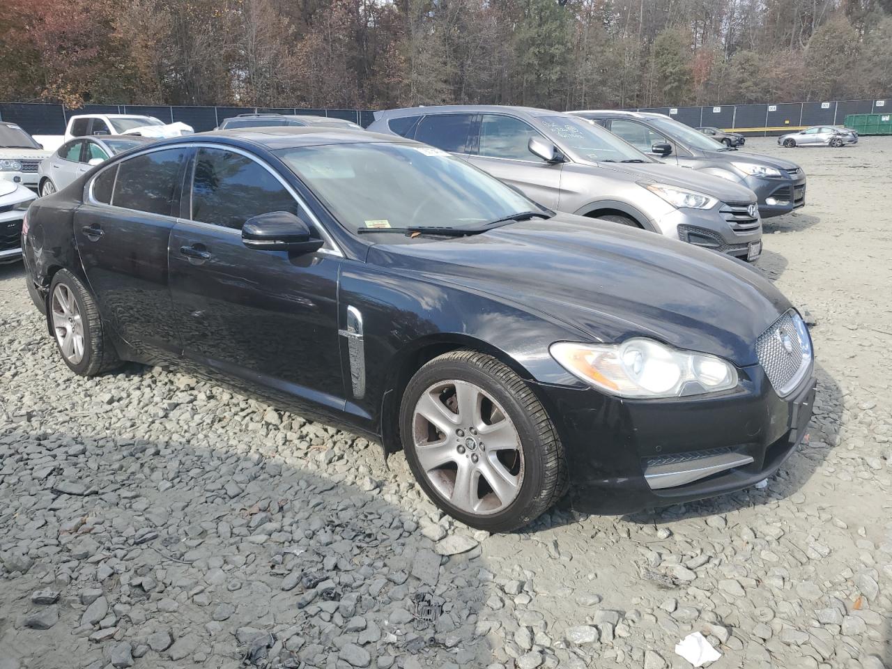 2010 Jaguar XF - Image 4