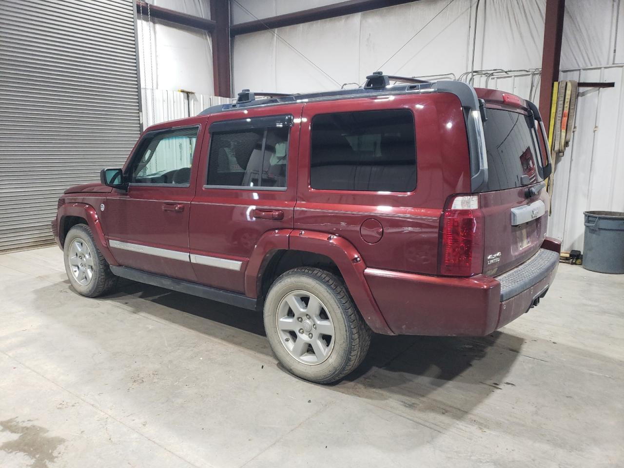 2008 Jeep Commander - Image 2
