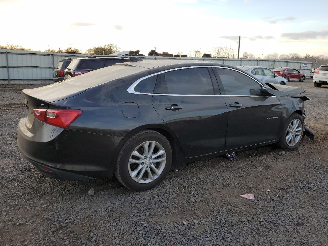 2018 Chevrolet Malibu - Image 3