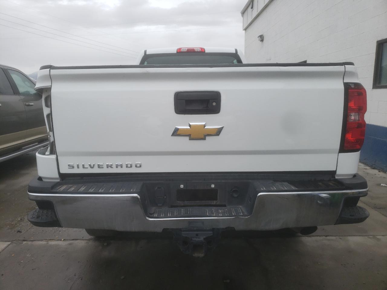 2015 Chevrolet Silverado - Image 6