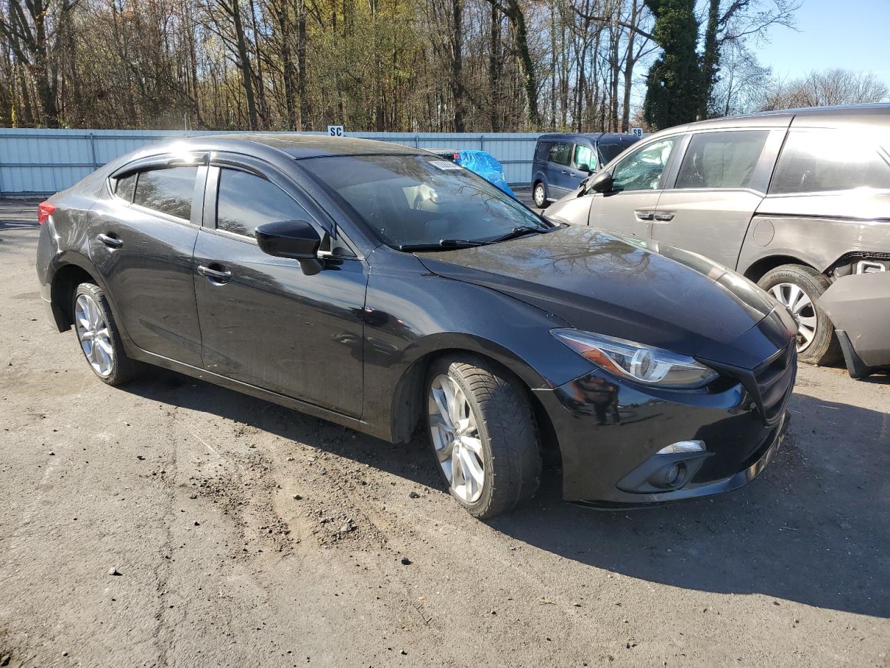 2015 Mazda 3 - Image 4