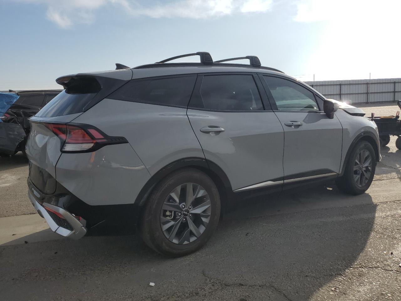 2024 Kia Sportage - Image 3