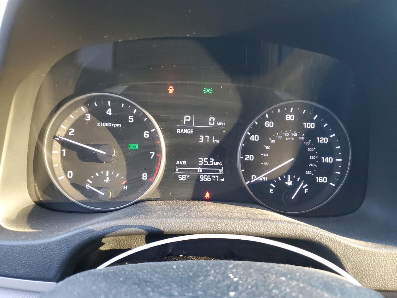 2017 Hyundai Elantra - Image 9