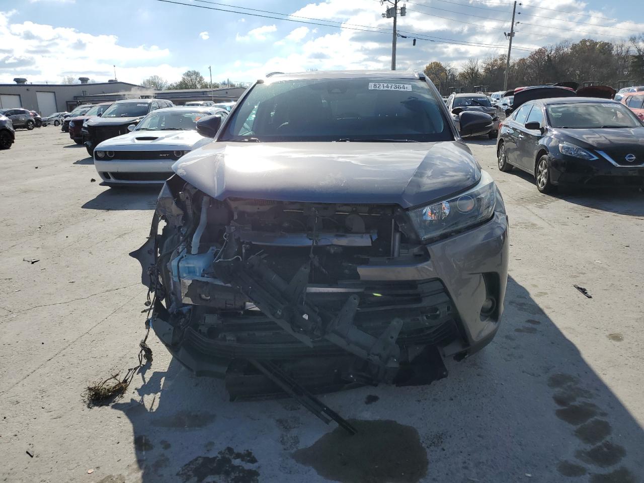 2019 Toyota Highlander - Image 5