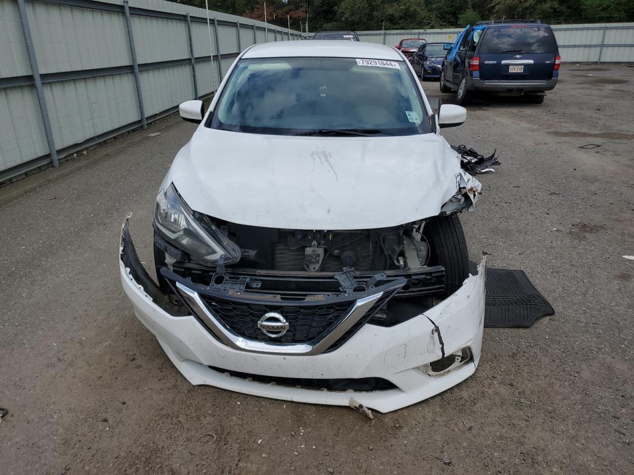 2019 Nissan Sentra - Image 5