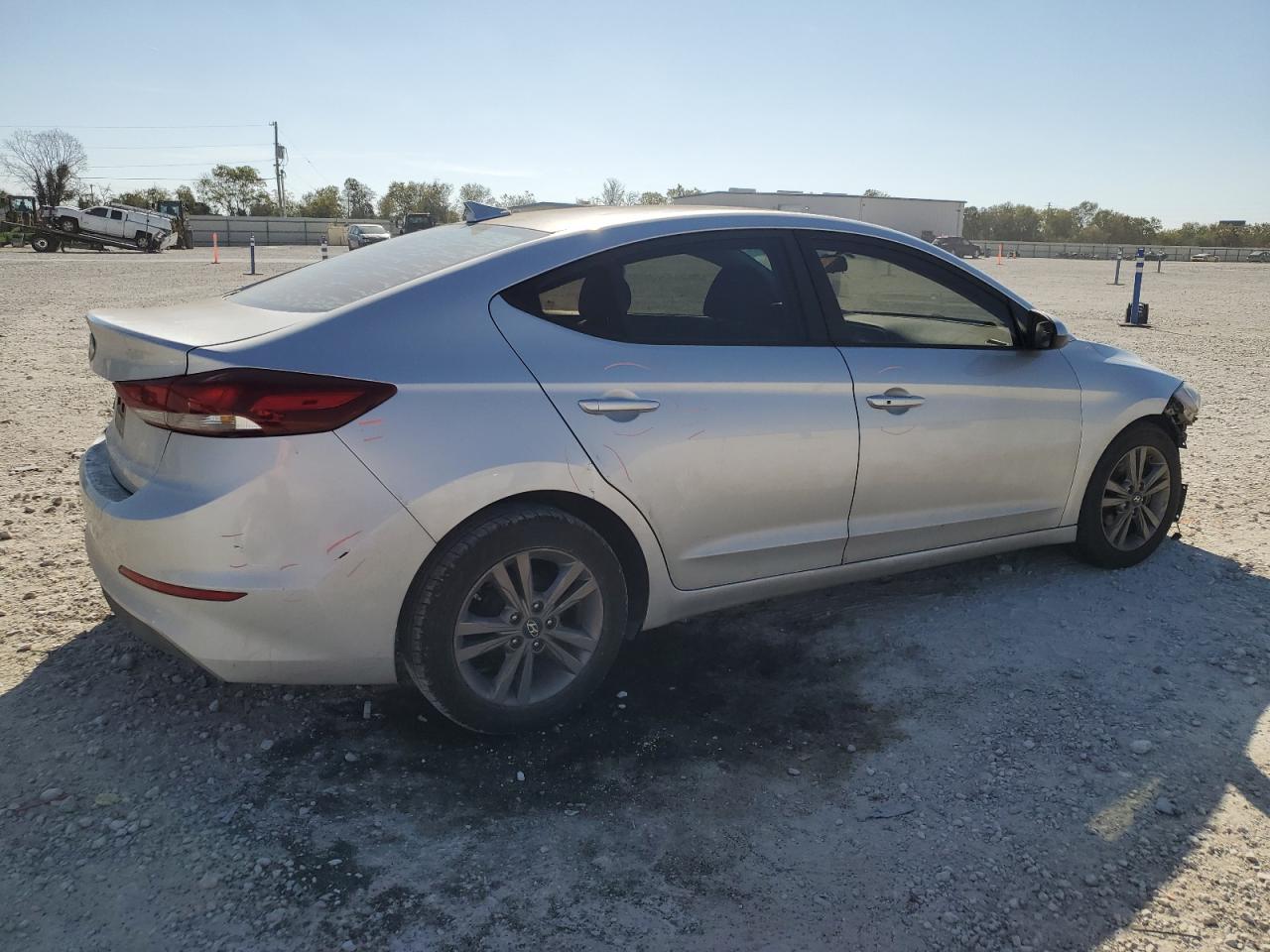 2017 Hyundai Elantra - Image 3