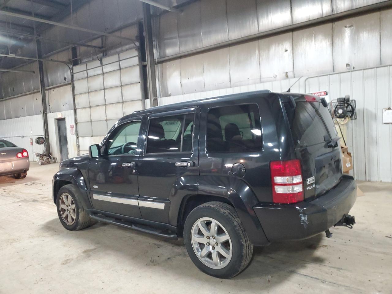 2012 Jeep Liberty (North America) - Image 2