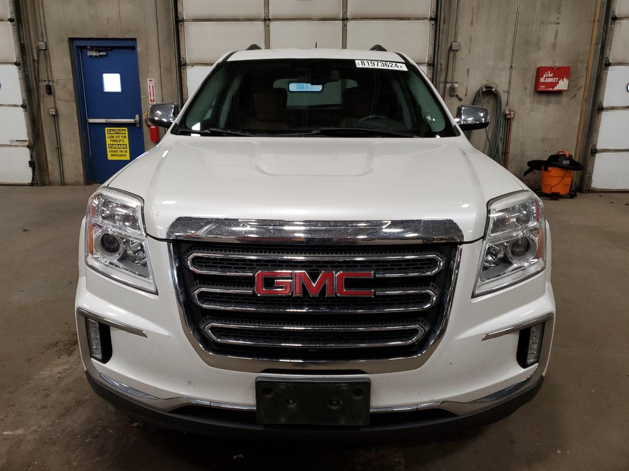 VIN 2GKFLUE34H6232247 2017 GMC TERRAIN no.5