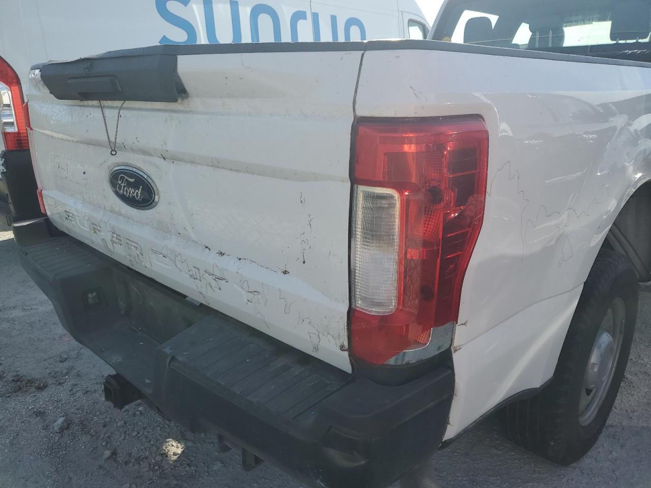 2019 Ford F250 - Image 6