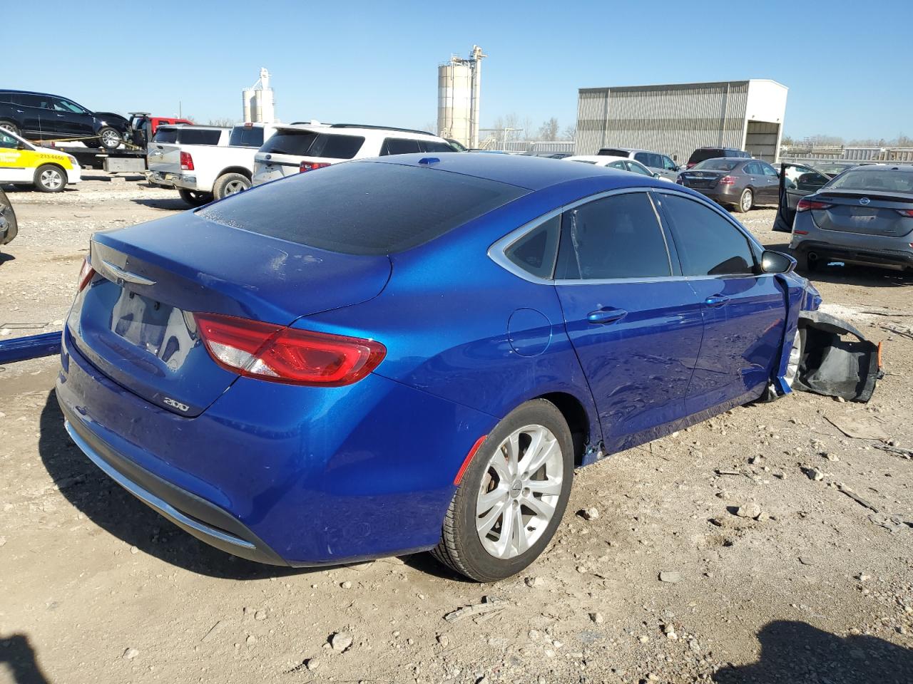 2015 Chrysler 200 - Image 3