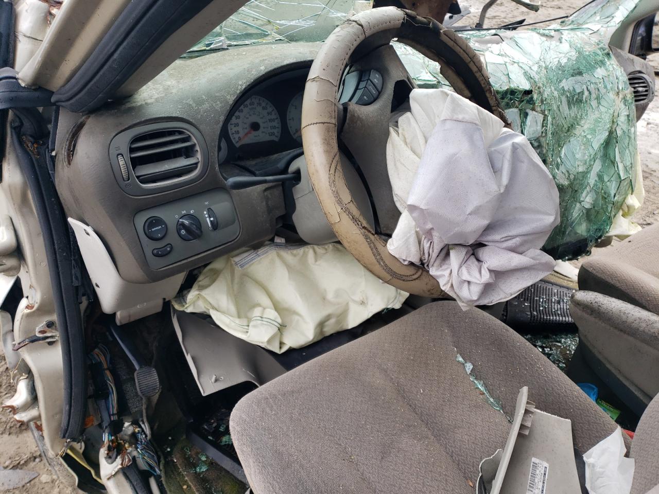 2005 Chrysler Town & Country - Image 8