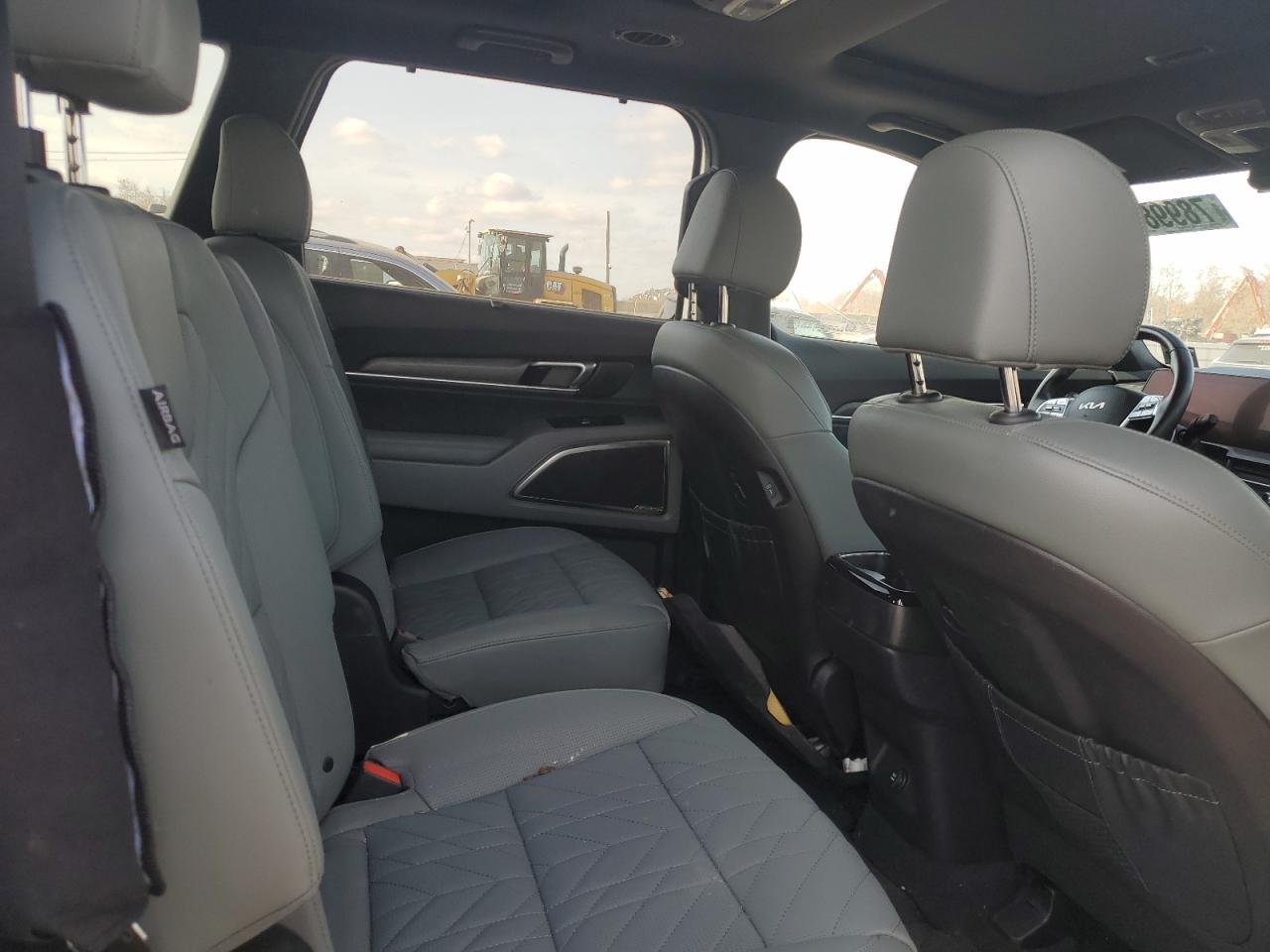 2023 Kia Telluride - Image 11