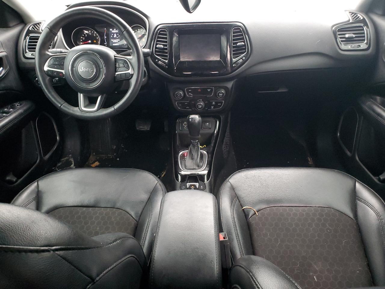 2019 Jeep Compass - Image 8