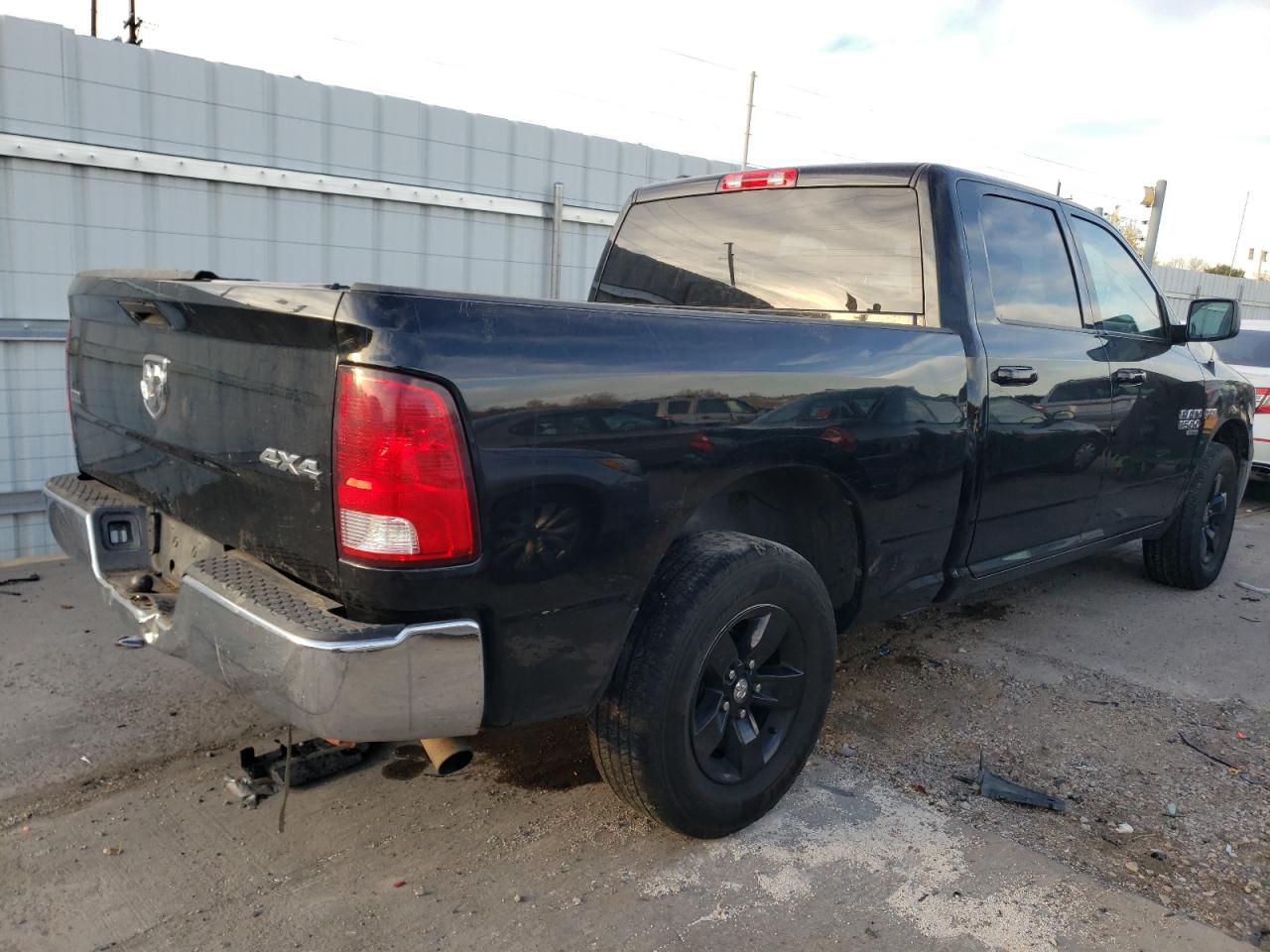 2021 RAM 1500 - Image 3