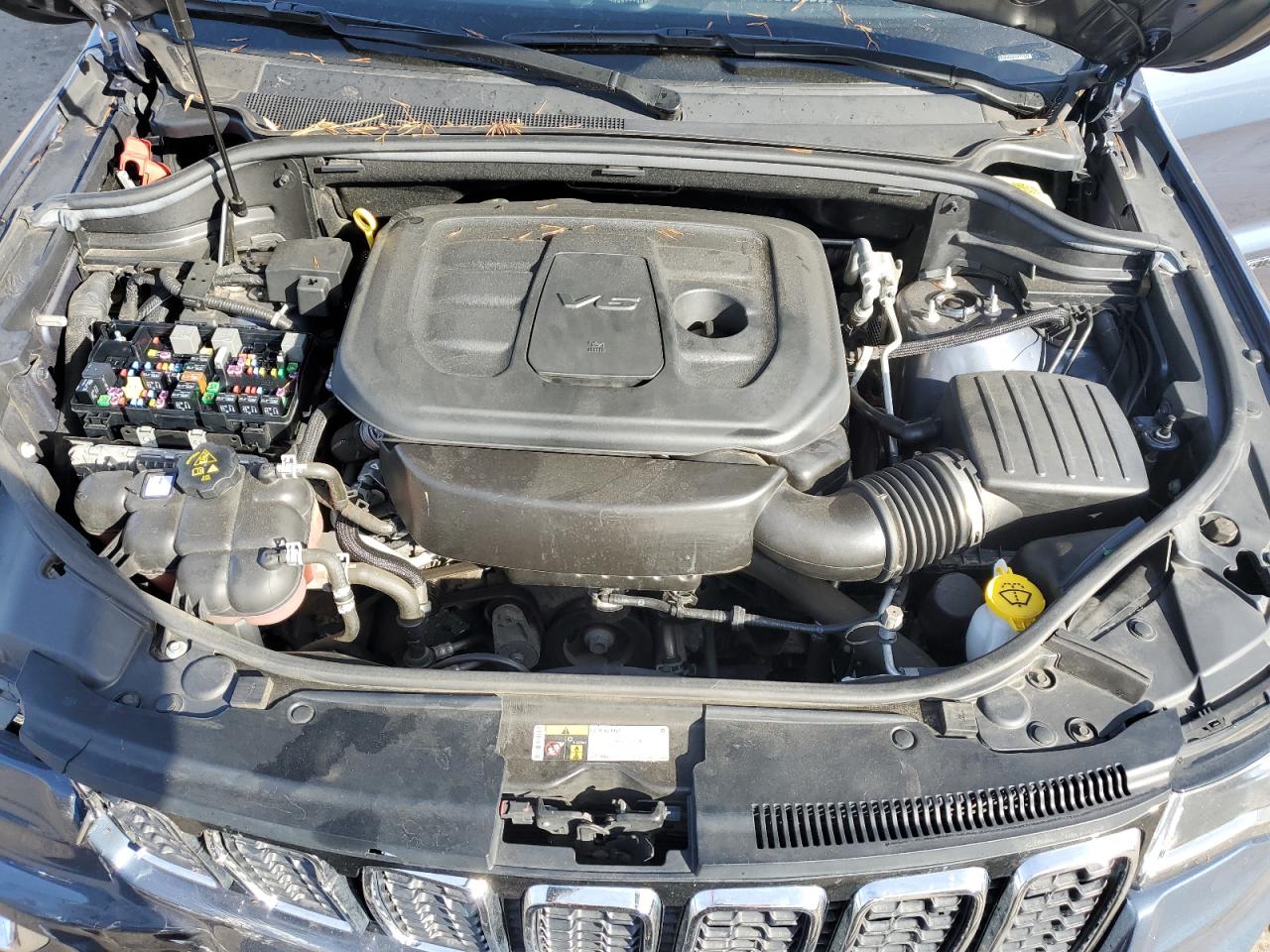 2020 Jeep Grand Cherokee - Image 12