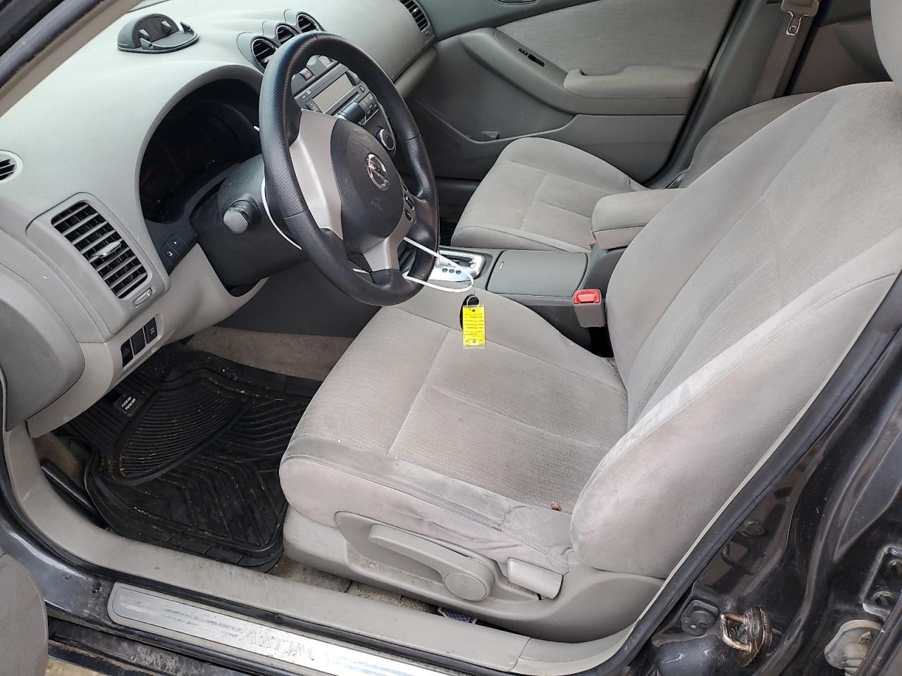 2010 Nissan Altima - Image 7