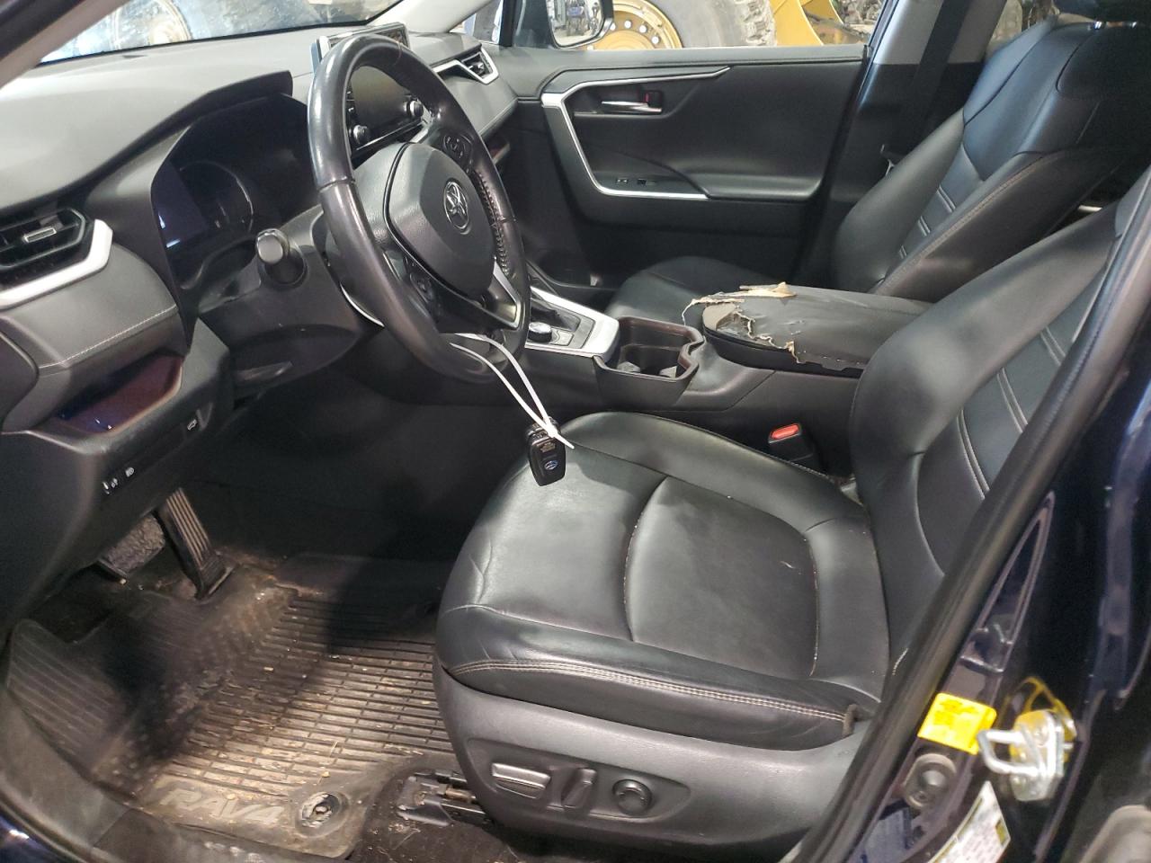 2019 Toyota RAV 4 - Image 7