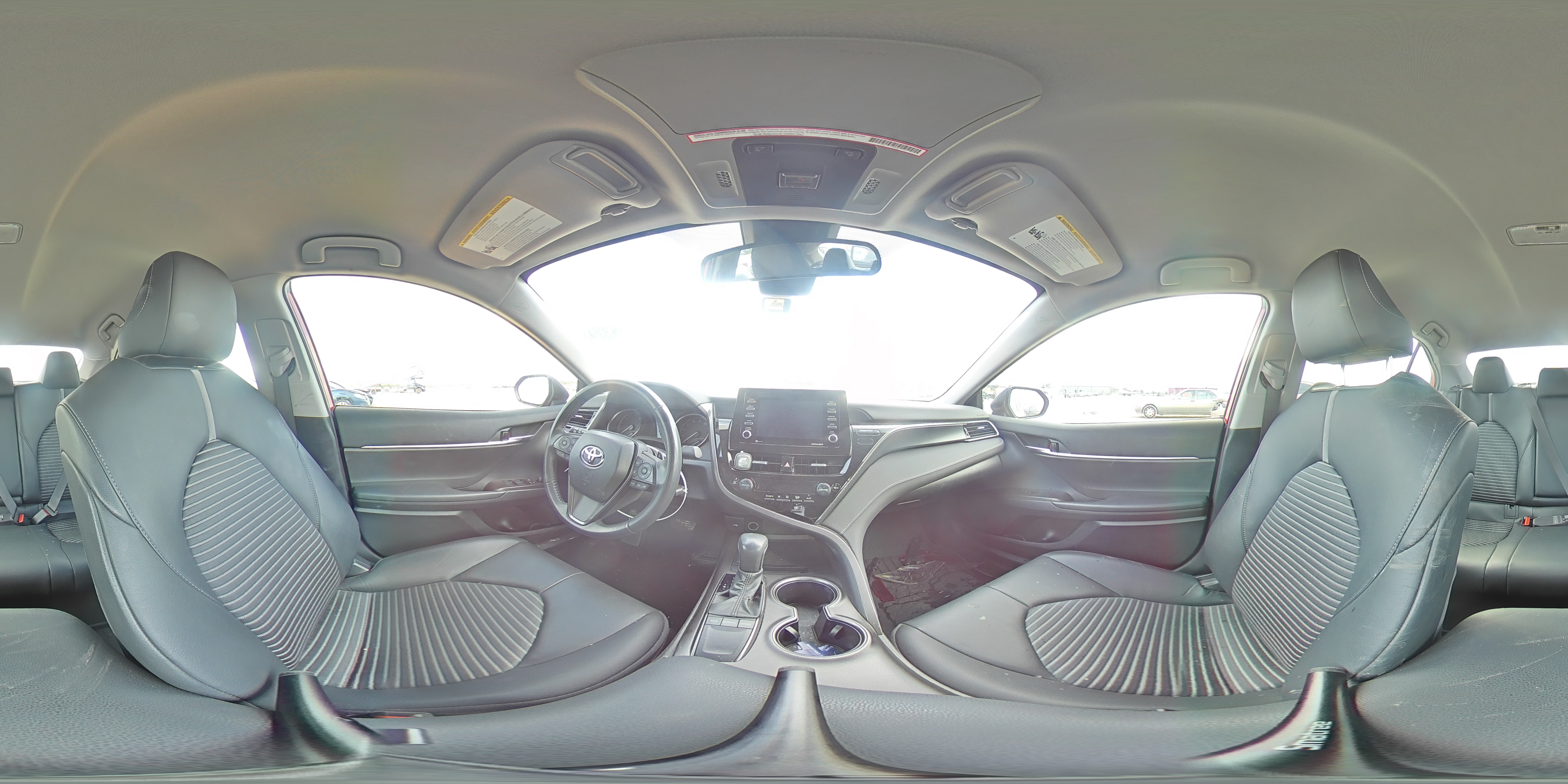 2023 Toyota Camry - Image 13
