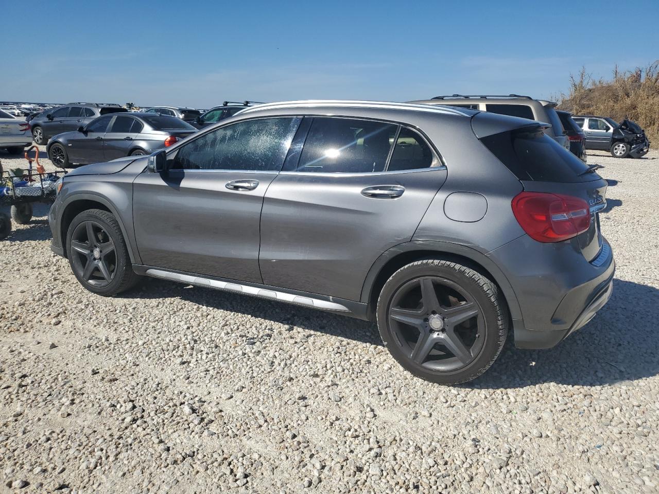 VIN WDCTG4EB5GJ206617 2016 MERCEDES-BENZ GLA-CLASS no.2