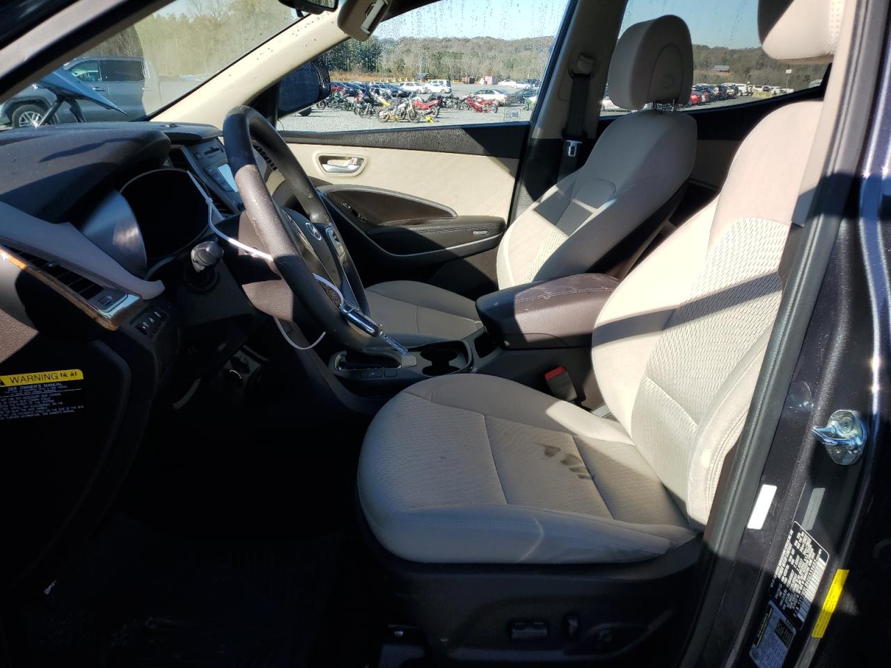 2016 Hyundai Santa Fe - Image 7