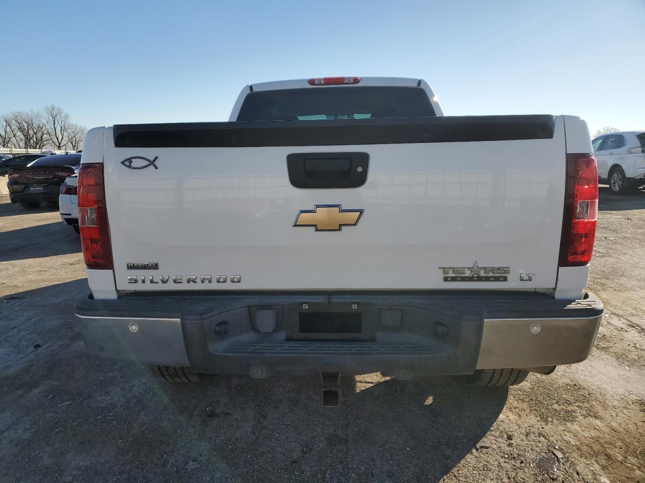 2011 Chevrolet Silverado C1500 Lt VIN: 1GCRCSE03BZ113460 Lot: 78797204