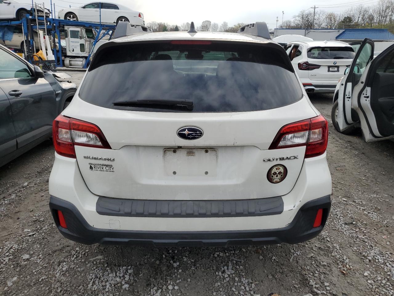2018 Subaru Outback - Image 6