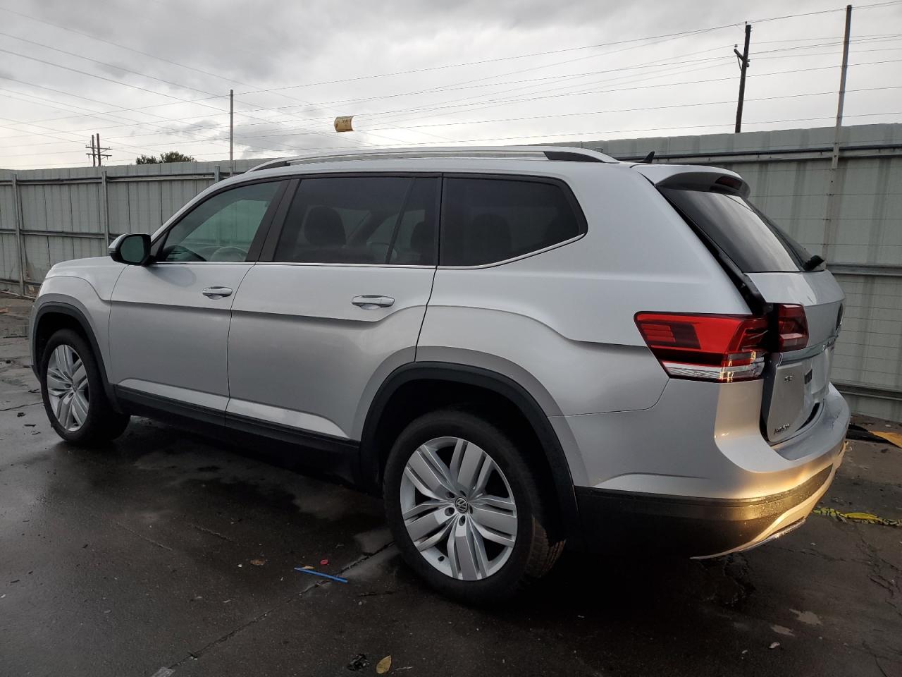 2019 Volkswagen Atlas - Image 2