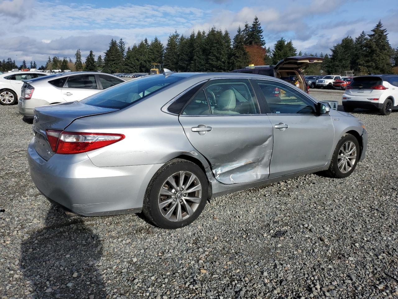 2015 Toyota Camry - Image 3