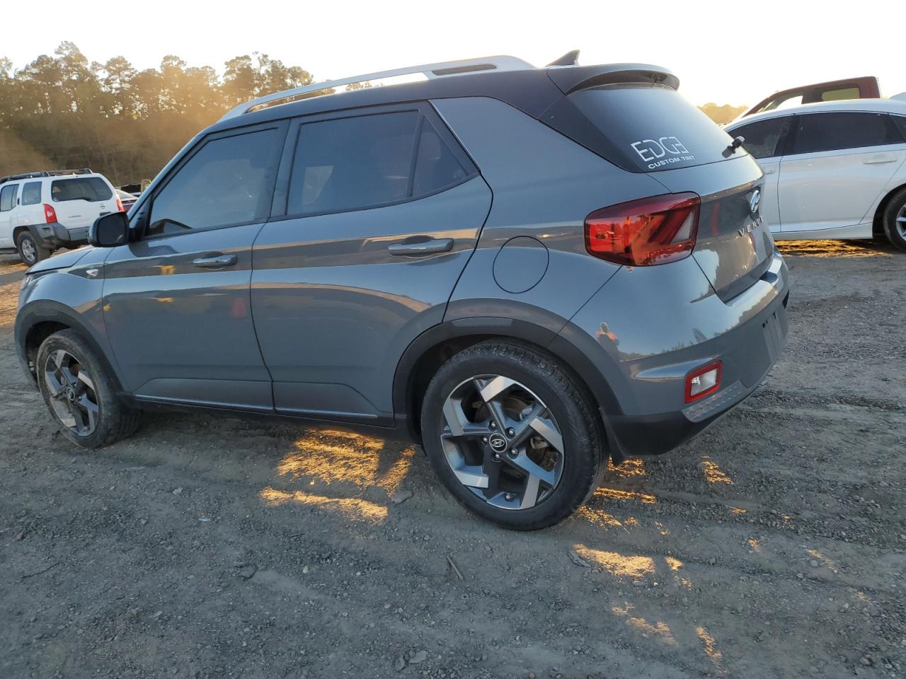 2022 Hyundai Venue - Image 2