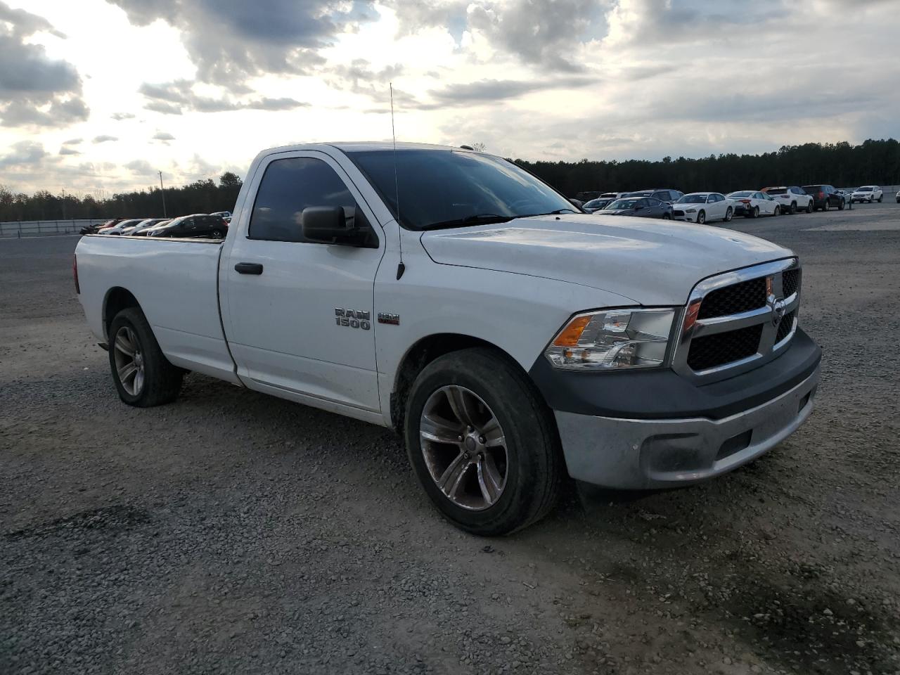 2016 RAM 1500 - Image 4