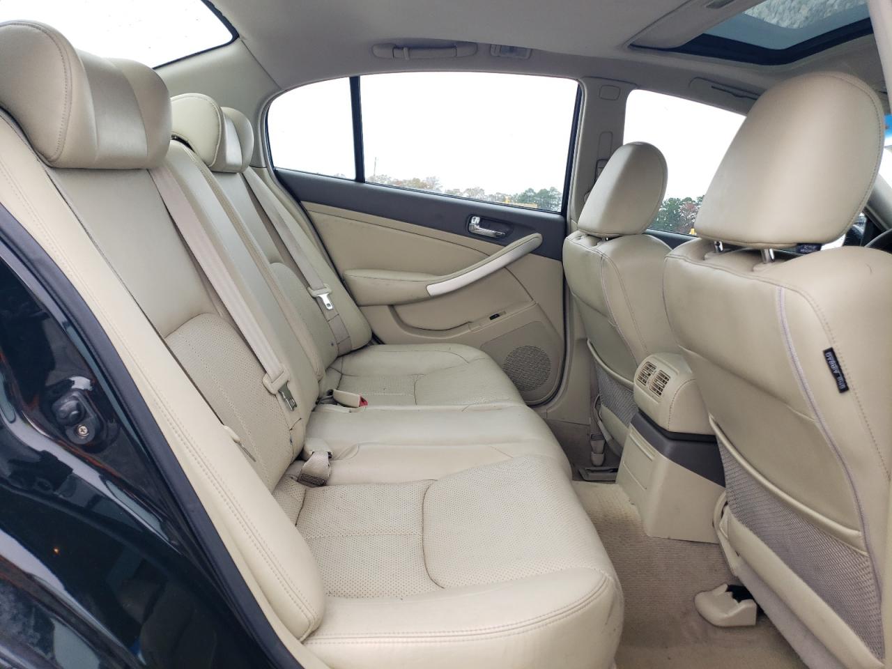 2005 Infiniti G - Image 10